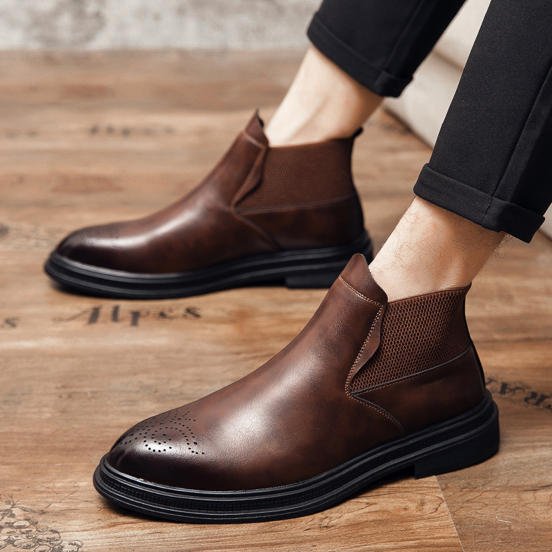 High-top leather shoes are ver - Men Shoes Formal recension och pris